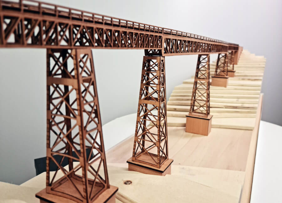 Realistic Model Railway Bridge